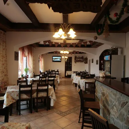 Alpenhof Pansion 3* Slavske