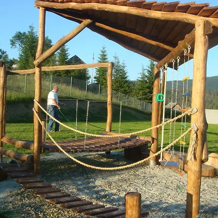 Отель альпийский двор