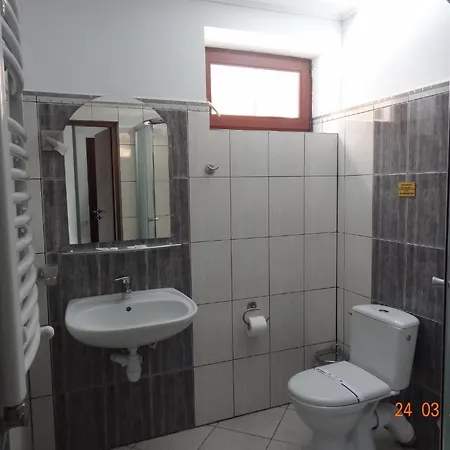 альпийский двор 3*