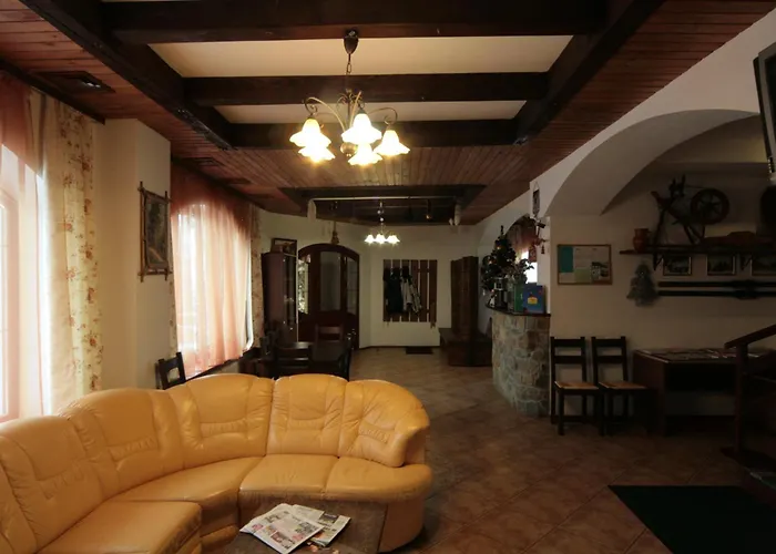 Hotel Alpenhof Pansion 3*