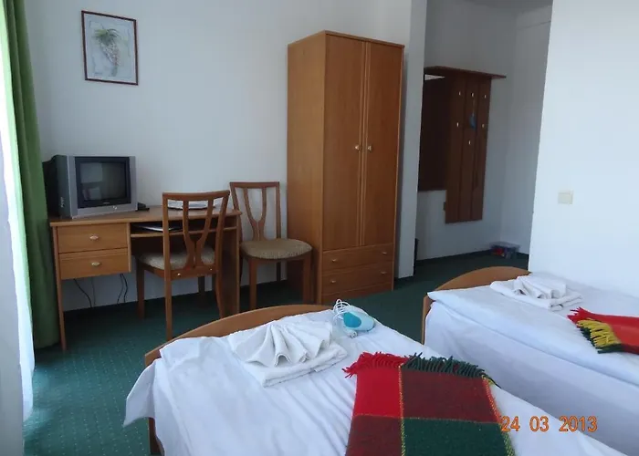 Hotel Alpenhof Pansion Sławsko