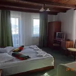 альпийский двор